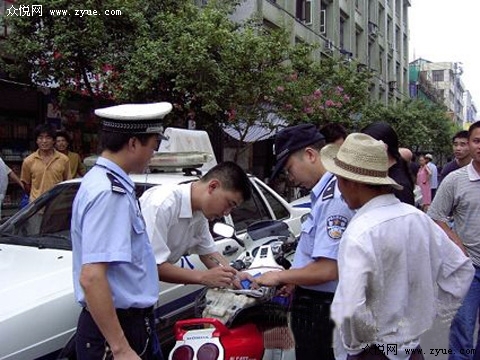 持B照開摩托被罰 開車先確定準駕車型