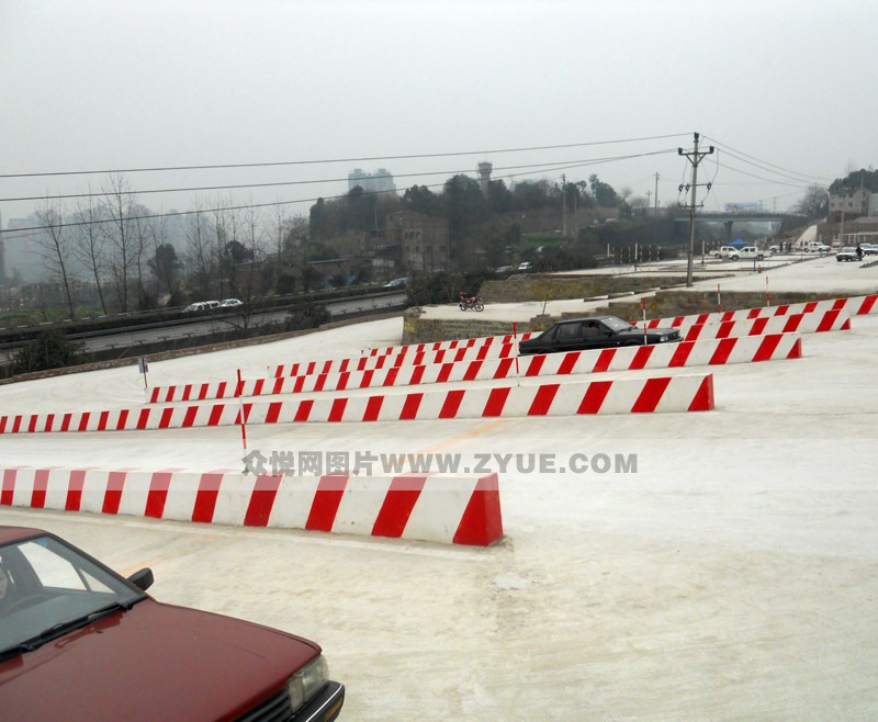 康德駕校坡道起步場地