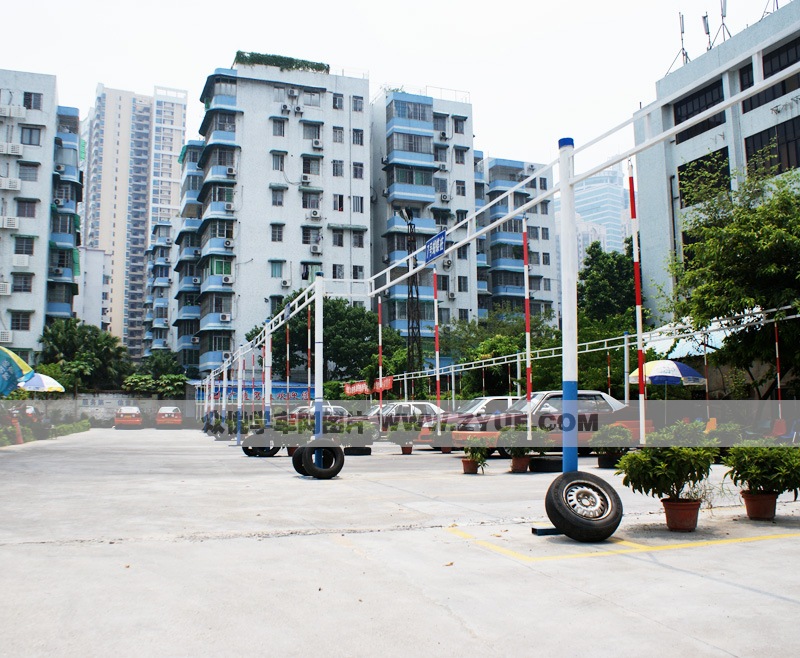 里程駕校學車場地——大觀路場地