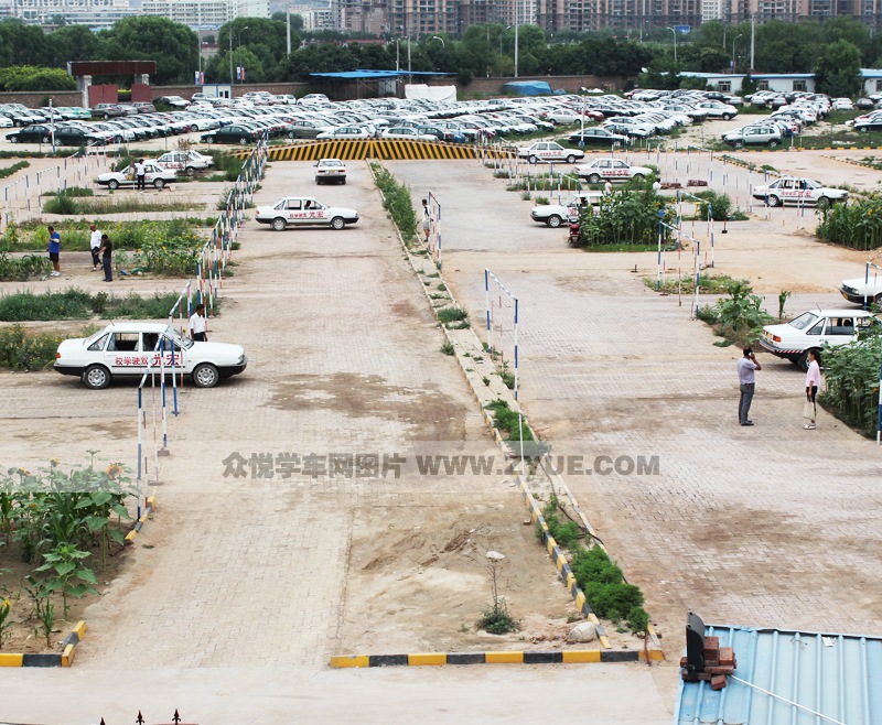 宏光駕校銀灘大橋場地