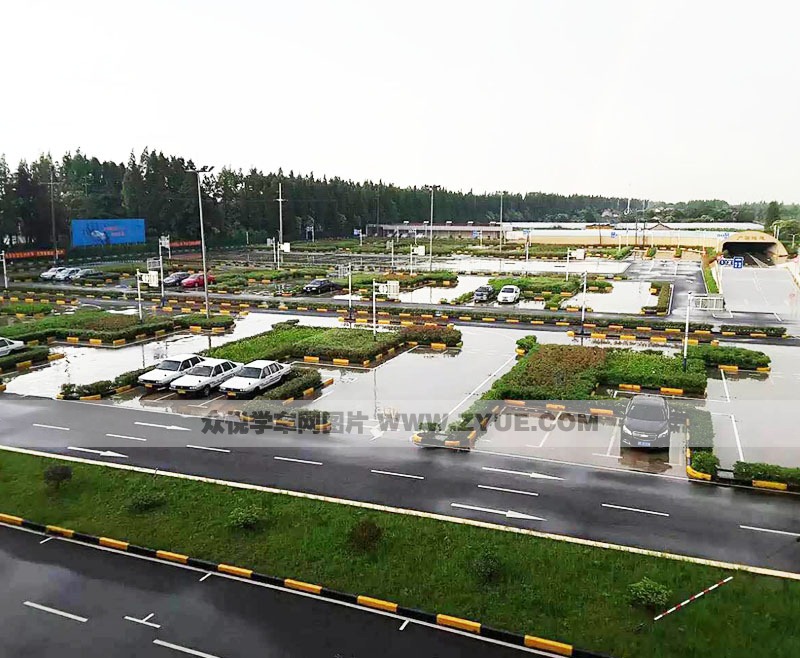 上海廣源駕校雨后訓(xùn)練場風(fēng)景