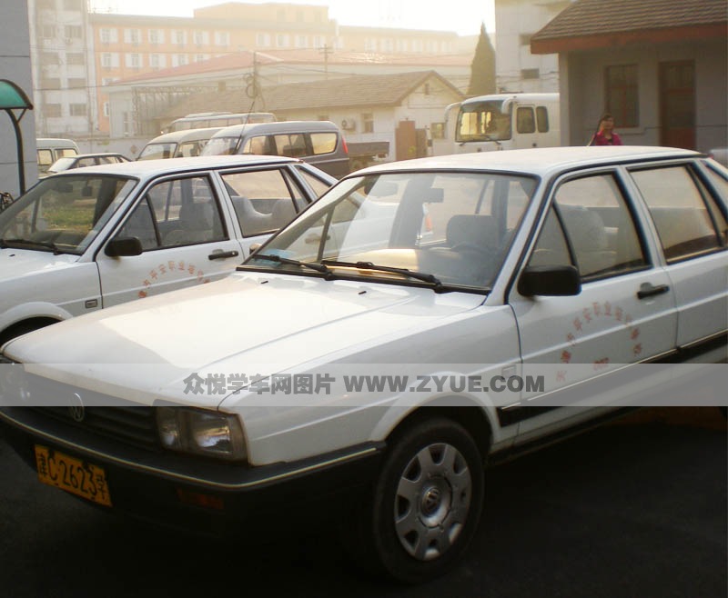 平安駕校教學用車2