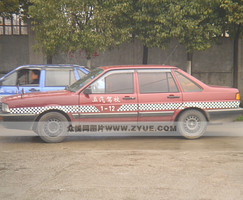 五汽駕校學員訓練車