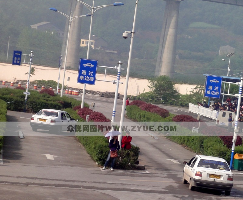 平安駕校單邊橋場(chǎng)地